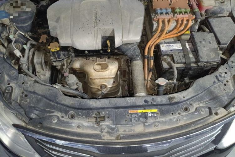 Used Roewe e550 2016 Deluxe Edition Engine Bay