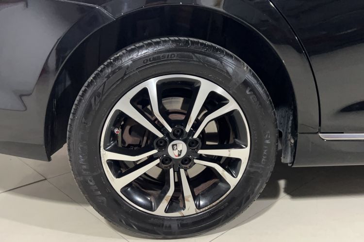 Used Roewe e550 2016 Deluxe Edition Exterior 8
