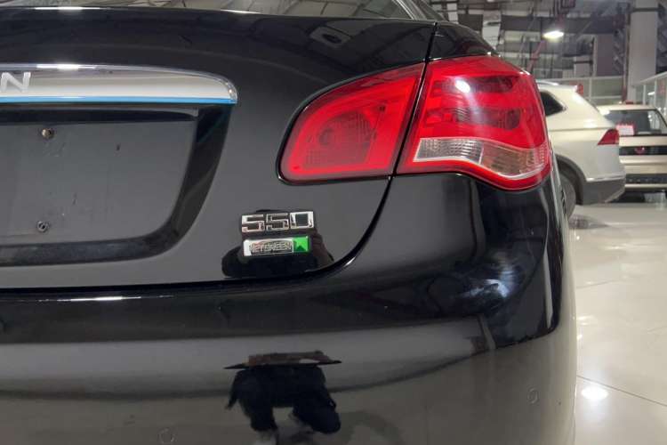 Used Roewe e550 2016 Deluxe Edition Exterior 9