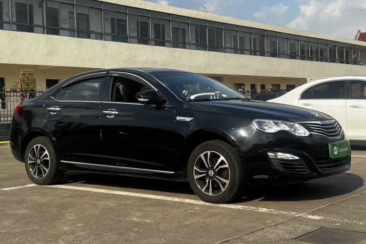 Used Roewe e550 2016 Deluxe Edition Front Right 45 Deg