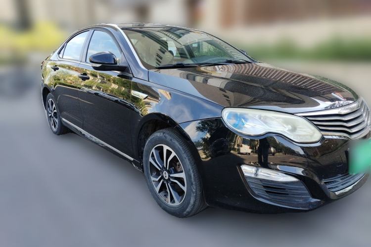 Used Roewe e550 2016 Deluxe Edition Front Right 45 Deg
