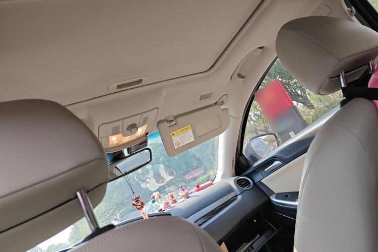 Used Roewe e550 2016 Flagship Edition Headliner