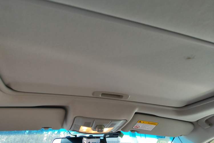 Used Roewe e550 2016 Deluxe Edition Headliner