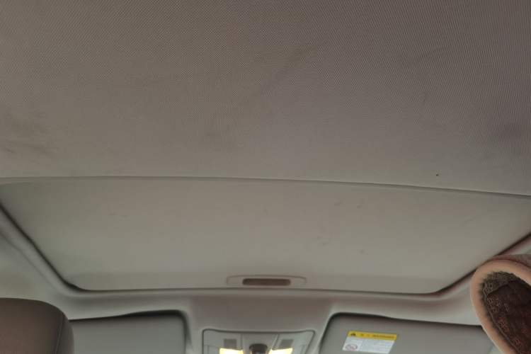 Used Roewe e550 2016 Flagship Edition Headliner