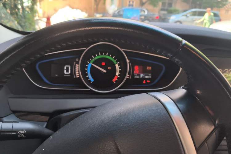 Used Roewe e550 2016 Flagship Edition Instrument Cluster