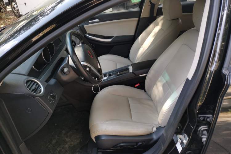 Used Roewe e550 2016 Deluxe Edition Interior 1