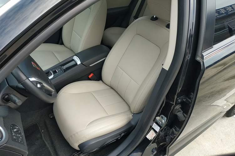 Used Roewe e550 2016 Deluxe Edition Left Front Seat