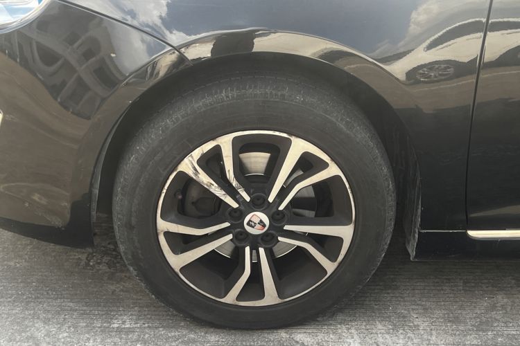 Used Roewe e550 2016 Deluxe Edition Left Front Wheel Hub