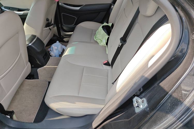 Used Roewe e550 2016 Flagship Edition Left Rear Seat