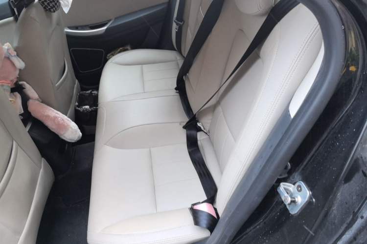 Used Roewe e550 2016 Flagship Edition Left Rear Seat