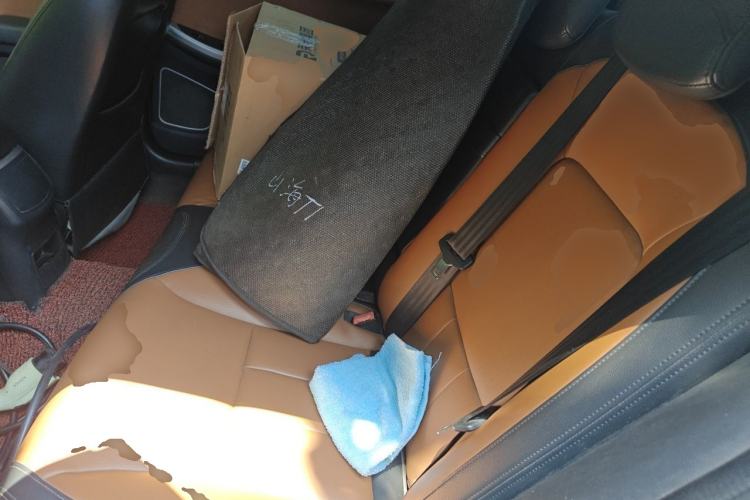 Used Roewe e550 2016 Deluxe Edition Left Rear Seat