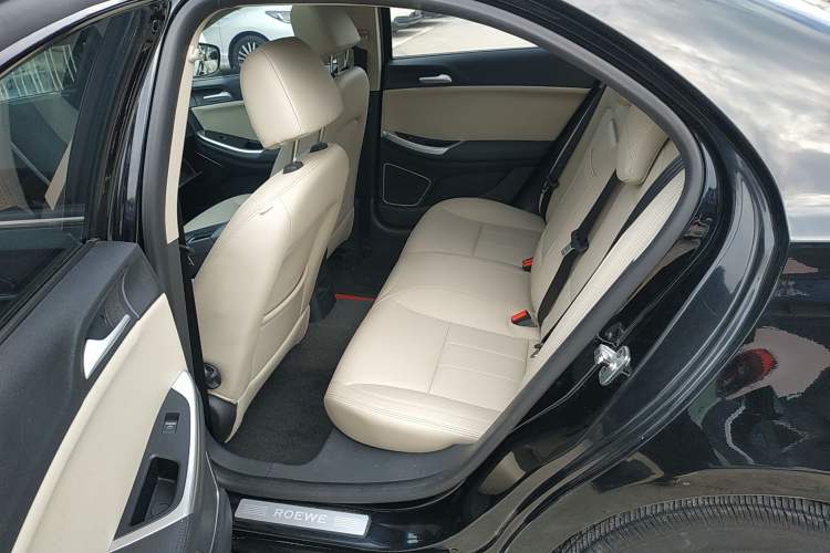 Used Roewe e550 2016 Deluxe Edition Left Rear Seat