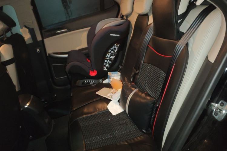 Used Roewe e550 2016 Deluxe Edition Left Rear Seat