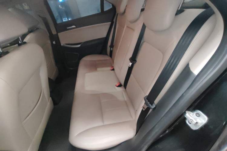 Used Roewe e550 2016 Flagship Edition Left Rear Seat