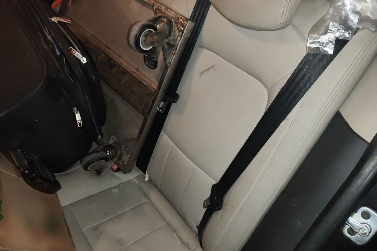 Used Roewe e550 2016 Deluxe Edition Left Rear Seat