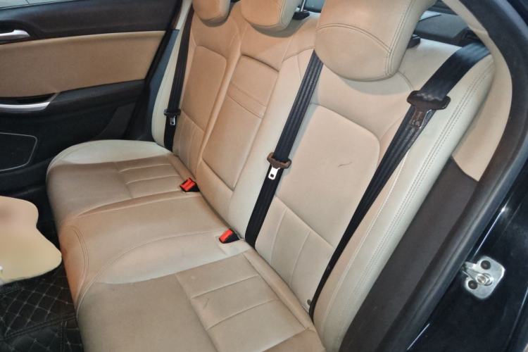 Used Roewe e550 2016 Deluxe Edition Left Rear Seat