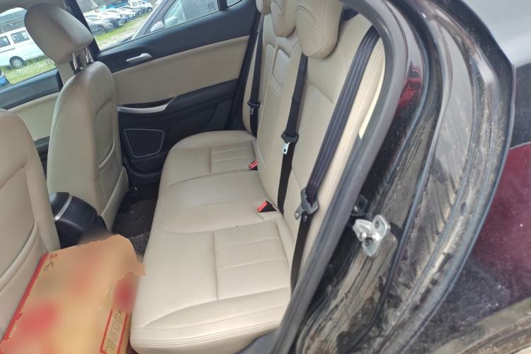 Used Roewe e550 2016 Deluxe Edition Left Rear Seat