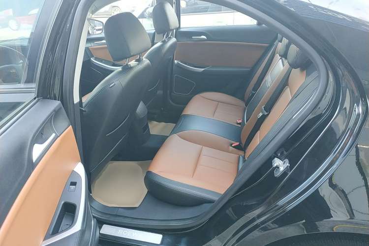 Used Roewe e550 2016 Deluxe Edition Left Rear Seat