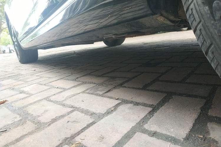 Used Roewe e550 2016 Deluxe Edition Left Side Sill