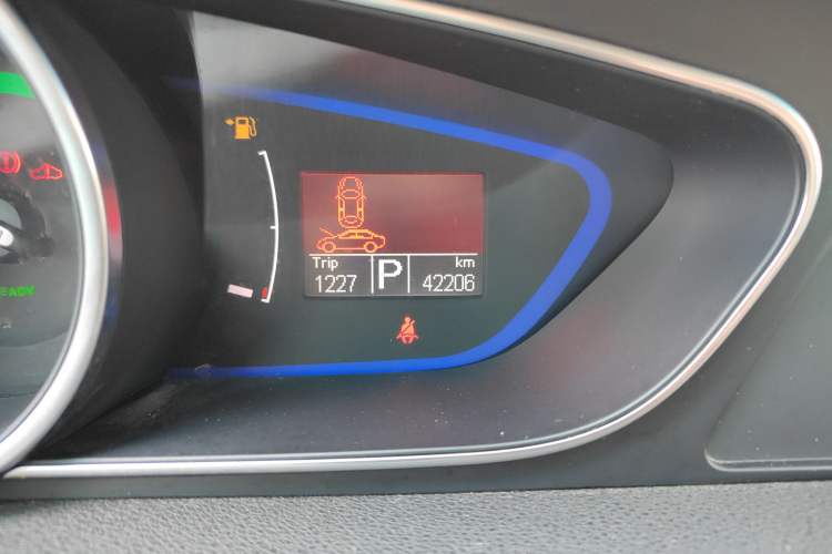 Used Roewe e550 2016 Deluxe Edition Odometer Close Up