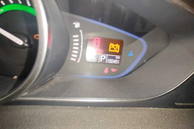 Used Roewe e550 2016 Flagship Edition Odometer Close Up