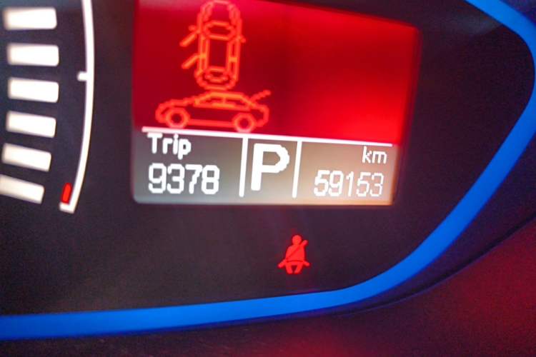 Used Roewe e550 2016 Deluxe Edition Odometer Close Up