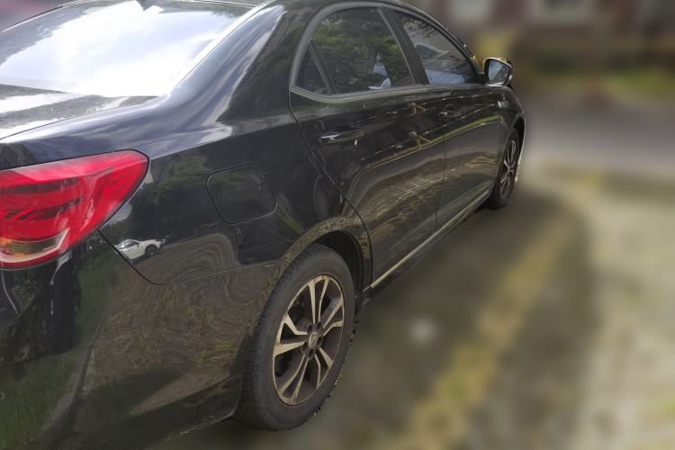 Used Roewe e550 2016 Flagship Edition Rear Right 45 Deg
