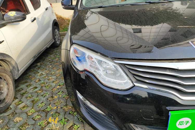 Used Roewe e550 2016 Deluxe Edition Right Front Headlight