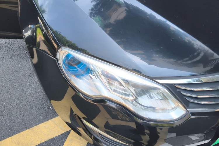 Used Roewe e550 2016 Flagship Edition Right Front Headlight