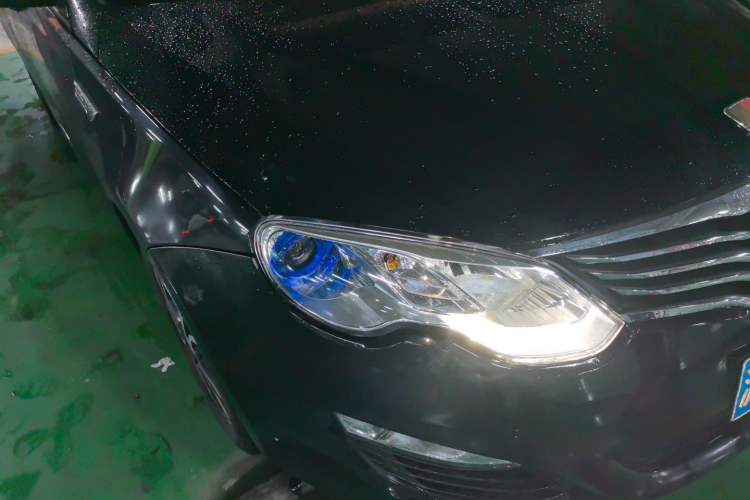 Used Roewe e550 2016 Deluxe Edition Right Front Headlight