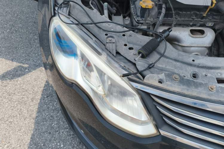 Used Roewe e550 2016 Deluxe Edition Right Front Headlight