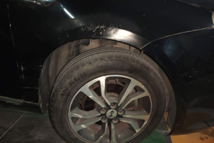 Used Roewe e550 2016 Deluxe Edition Right Front Wheel Hub