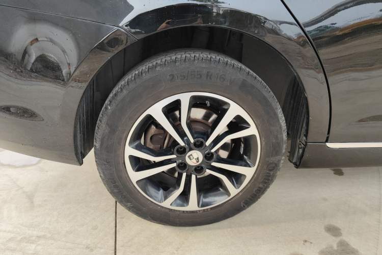 Used Roewe e550 2016 Deluxe Edition Right Rear Wheel Hub