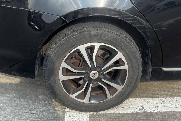Used Roewe e550 2016 Deluxe Edition Right Rear Wheel Hub
