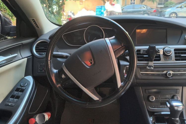 Used Roewe e550 2016 Flagship Edition Steering Wheel