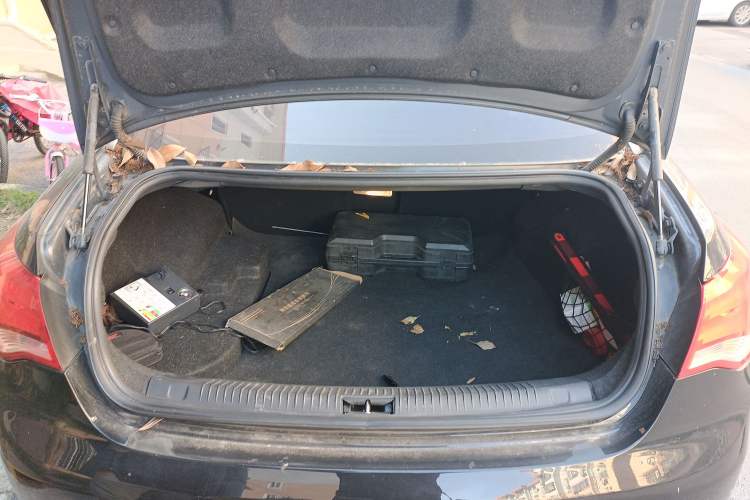 Used Roewe e550 2016 Deluxe Edition Trunk
