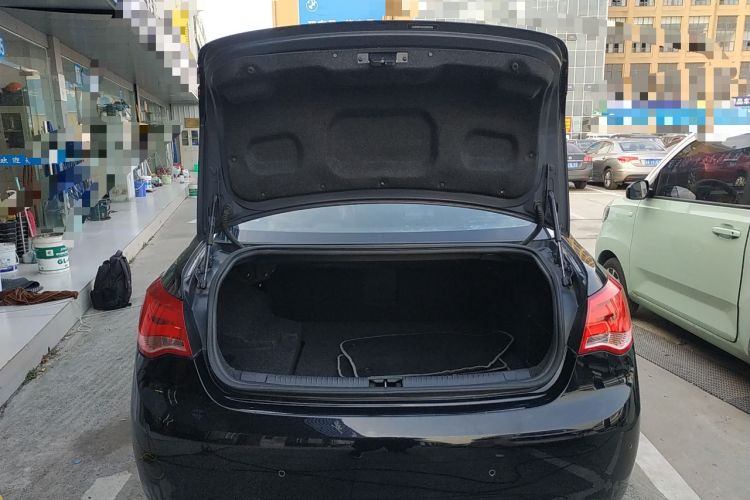 Used Roewe e550 2016 Deluxe Edition Trunk