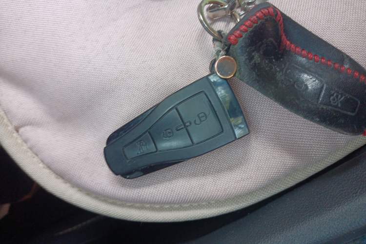 Used Roewe e550 2016 Deluxe Edition Vehicle Key