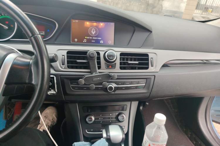 Used Roewe e550 2016 Deluxe Edition Audio And AC Panel