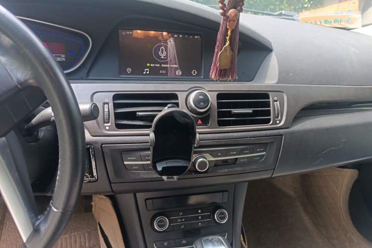 Used Roewe e550 2016 Deluxe Edition Audio And AC Panel