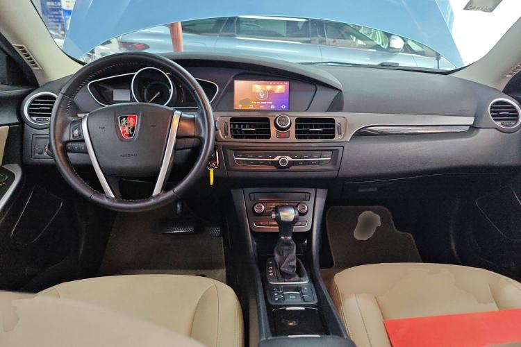 Used Roewe e550 2016 Flagship Edition Center Console