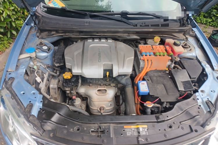 Used Roewe e550 2016 Deluxe Edition Engine Bay