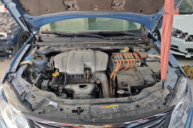 Used Roewe e550 2016 Flagship Edition Engine Bay