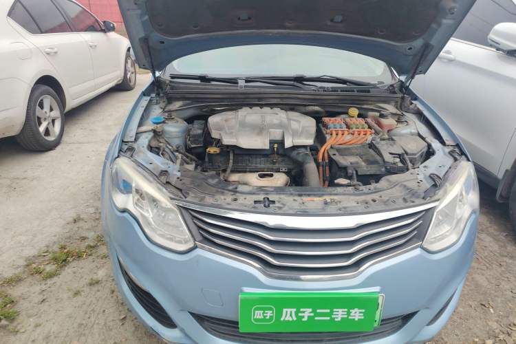 Used Roewe e550 2016 Deluxe Edition Engine Bay Right