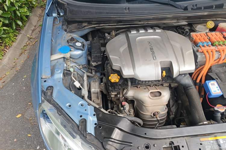 Used Roewe e550 2016 Deluxe Edition Engine Bay Right