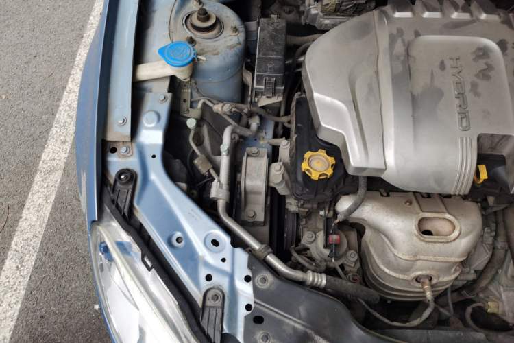 Used Roewe e550 2016 Flagship Edition Engine Bay Right
