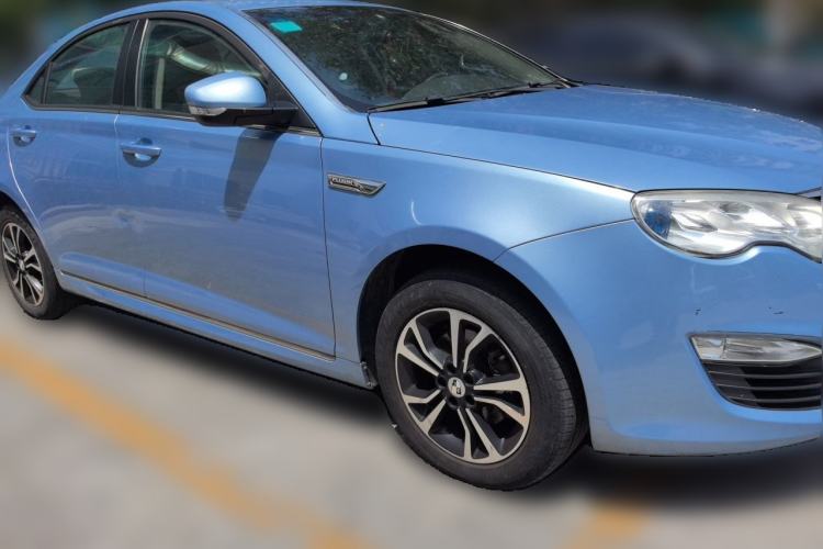 Used Roewe e550 2016 Luxury Edition Front Right 45 Deg