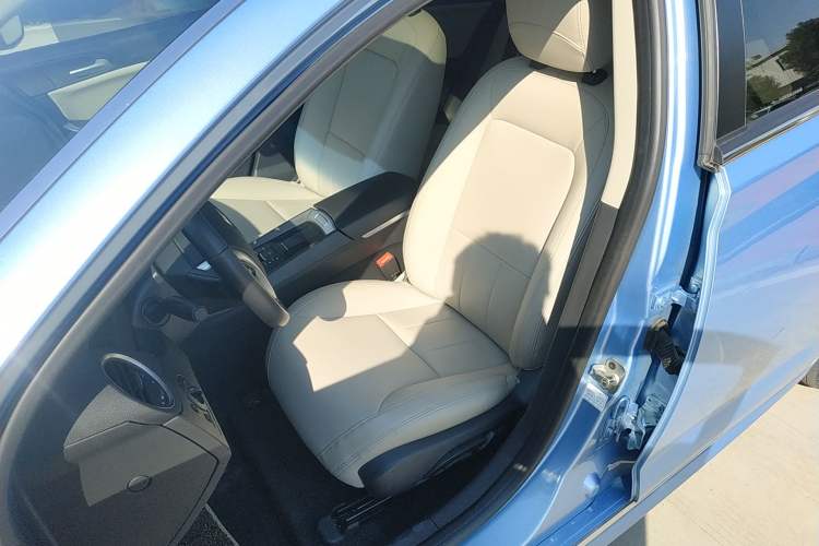 Used Roewe e550 2016 Deluxe Edition Left Front Seat
