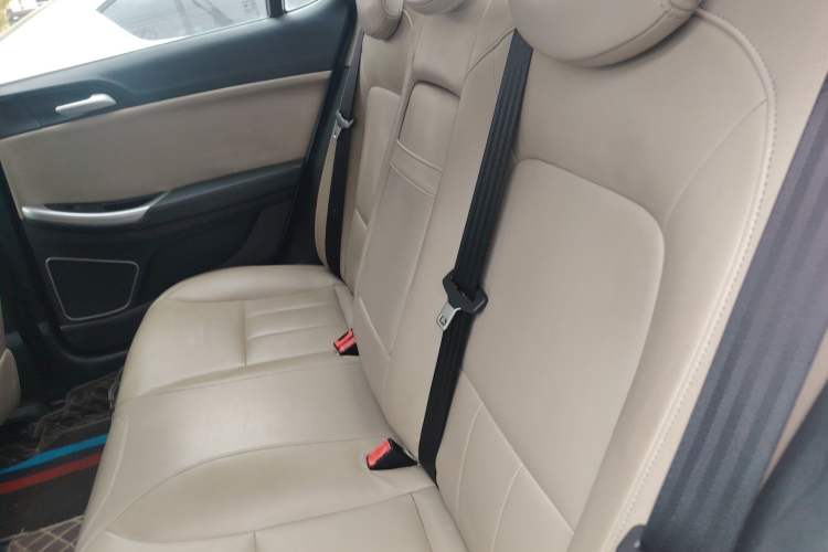 Used Roewe e550 2016 Deluxe Edition Left Rear Seat