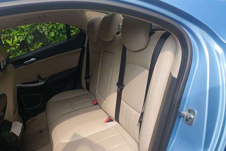Used Roewe e550 2016 Deluxe Edition Left Rear Seat